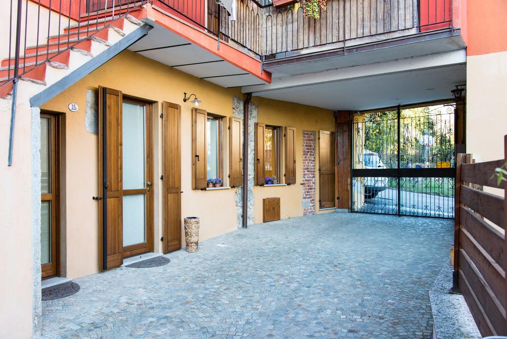 Casa Corte Alla Rocca Арона Экстерьер фото